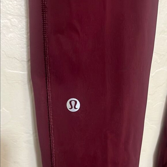 Lululemon Women's Burgundy Athletic Athleisure Leggings Gym Workout Yoga - Picture 5 of 11